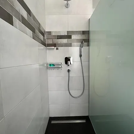 Apartman Lea Waldstrassenviertel *